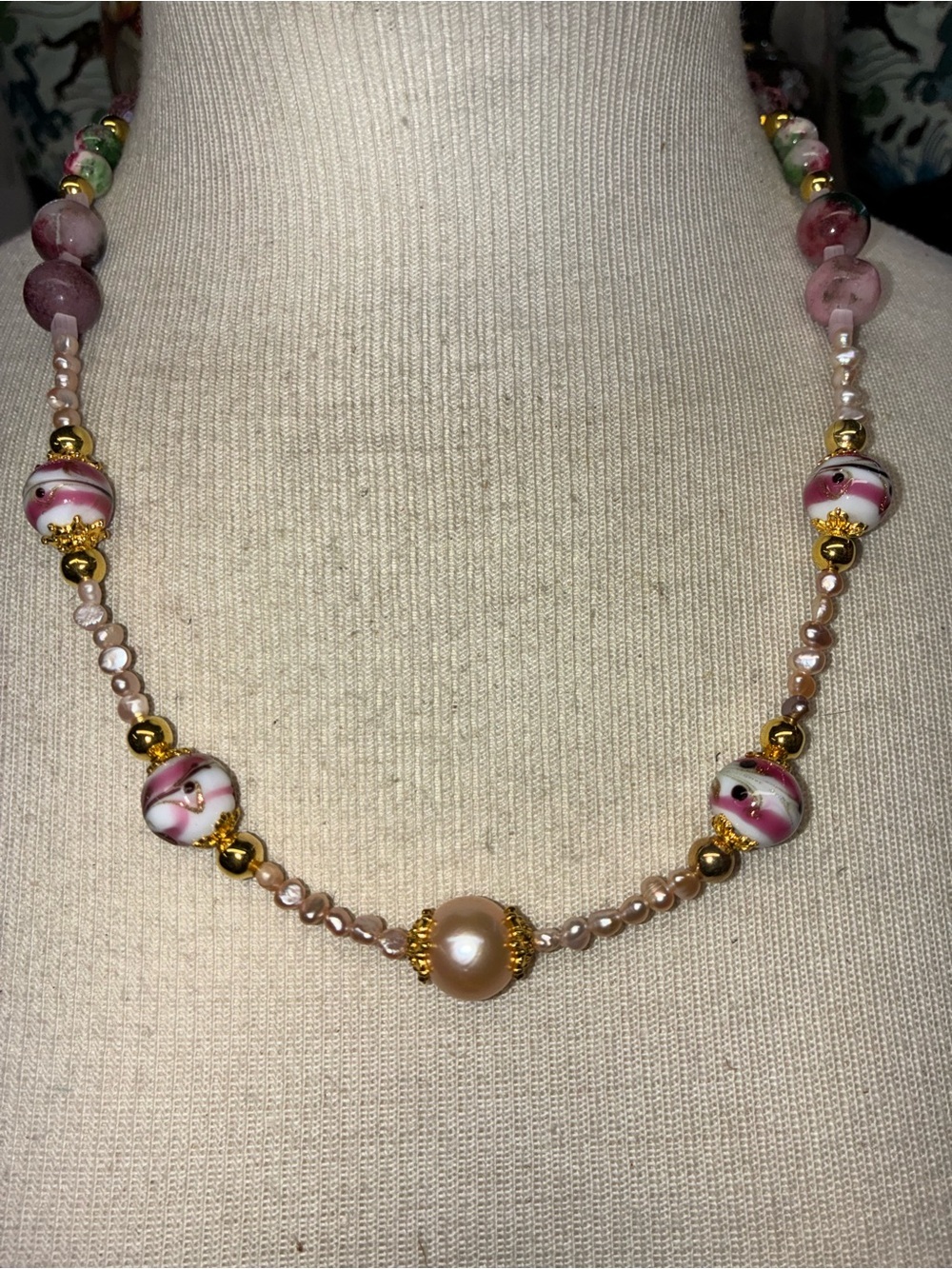 Artisan Pink pearl , 15 mm golden pearl, Italian glass stone